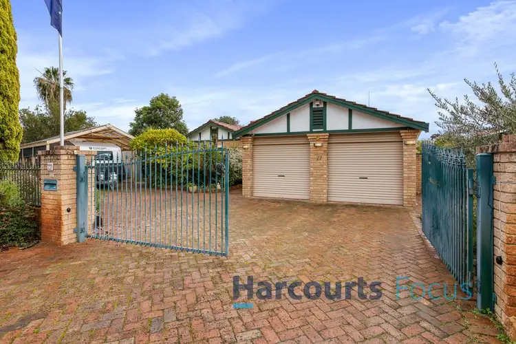 77 Kilkenny Circle, Waterford WA 6152