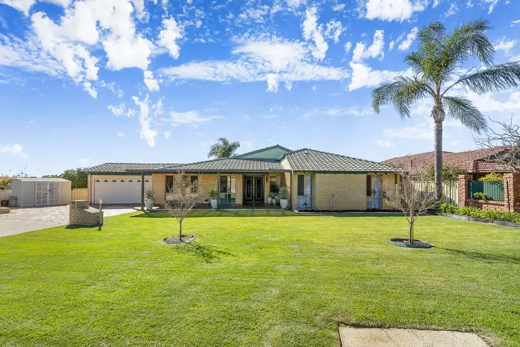 34 Mckivett Crescent, Leeming WA 6149