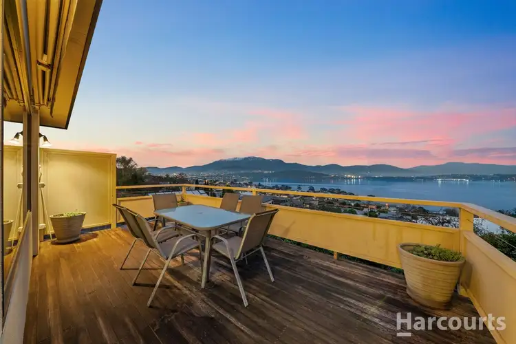 24 Cornwall Street, Rose Bay TAS 7015