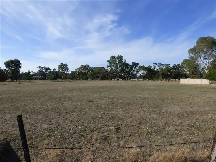 12-14 High Street, Navarre VIC 3384