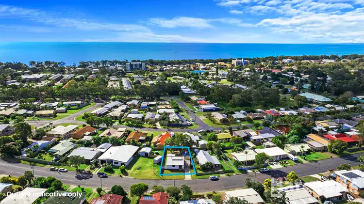 12 Holiday Parade, Scarness QLD 4655