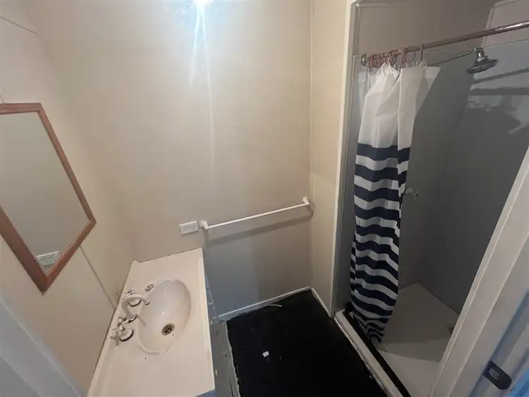 Third view of Homely unit listing, 4/16 Bride Street, Wynnum QLD 4178