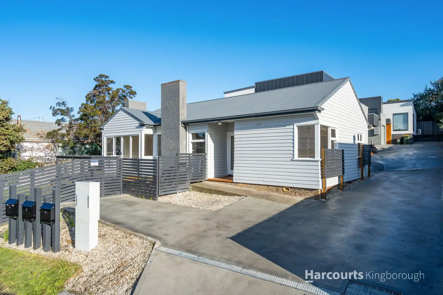 Main view of Homely unit listing, 1/135 Roslyn Avenue, Blackmans Bay TAS 7052
