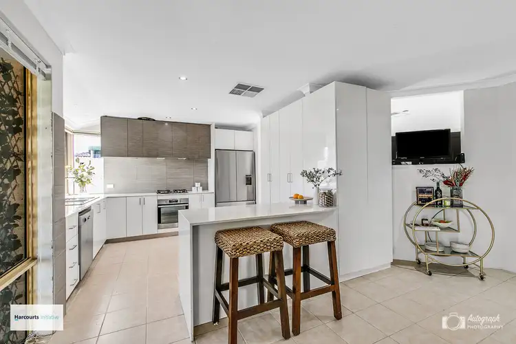 4 Arches Loop, Ballajura WA 6066