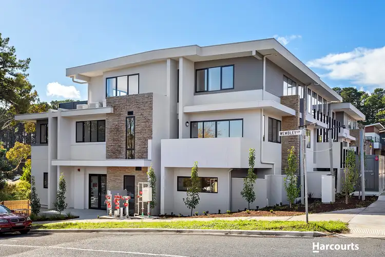G02/22 Wembley Gardens, Donvale VIC 3111