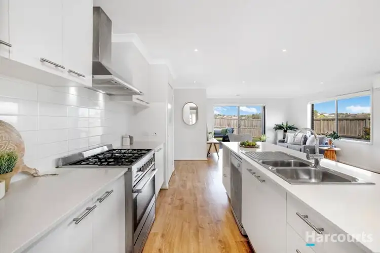 Second view of Homely house listing, 7 Limestone Court, Warragul VIC 3820