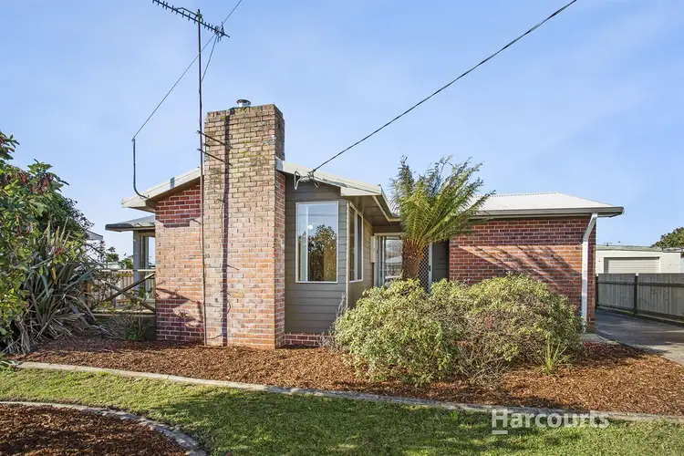22 Lyons Street, Somerset TAS 7322