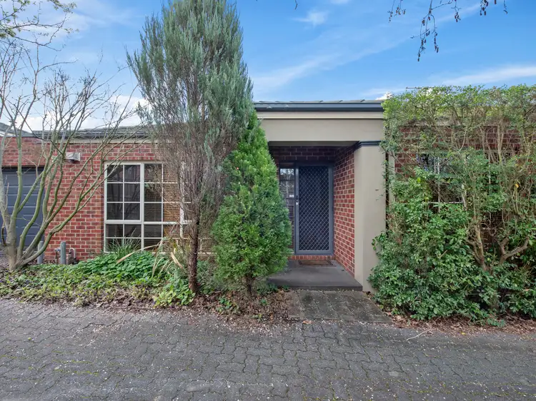 2/7 Anne Street, Blackburn North VIC 3130
