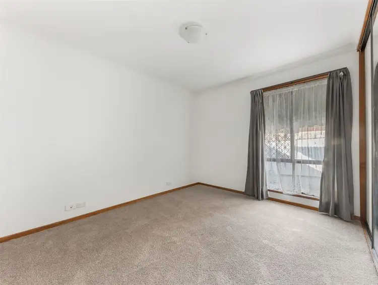 Second view of Homely house listing, 2/53 Hulme Drive, Wangaratta VIC 3677