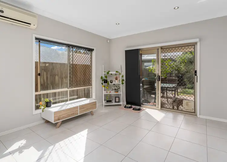 Third view of Homely house listing, 1/40 Barrington Street, Springfield Lakes QLD 4300