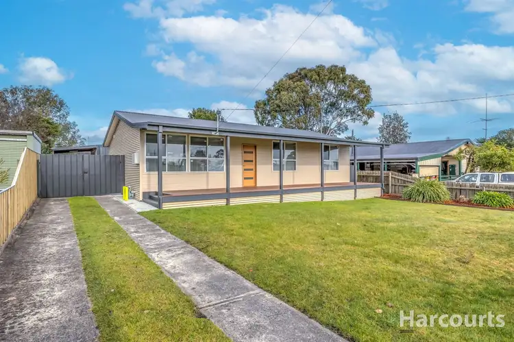17 Delburn Street, Newborough VIC 3825