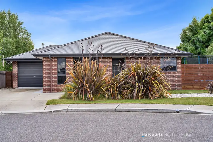 8 Thames Court, Perth TAS 7300