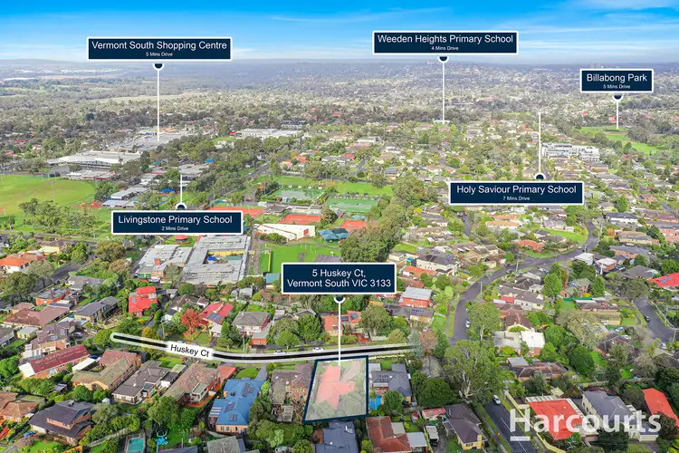 Third view of Homely house listing, 5 Huskey Court, Vermont South VIC 3133