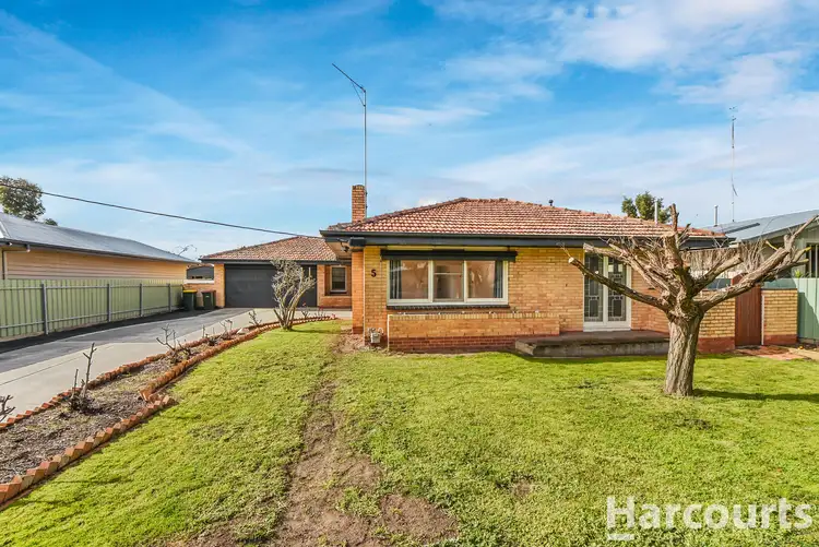 5 Jackson Street, Horsham VIC 3400