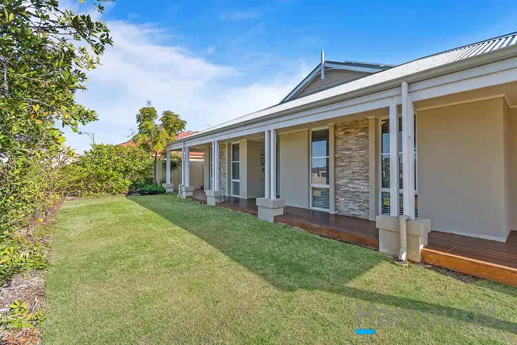 33 Westwood Meander, Carramar WA 6031