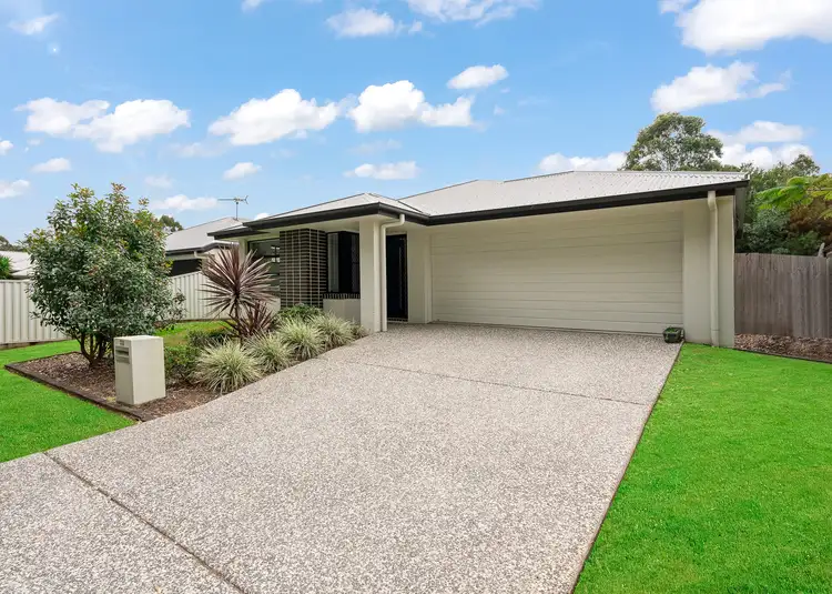 33 Pyrus Place