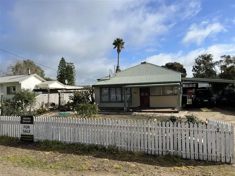 2 Richardson Street