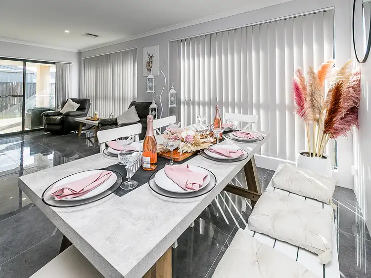 Second view of Homely house listing, 10 Glenree Way, Bullsbrook WA 6084