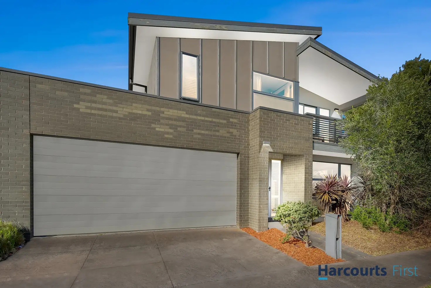 Main view of Homely house listing, 5 Newport Drive, Mulgrave VIC 3170