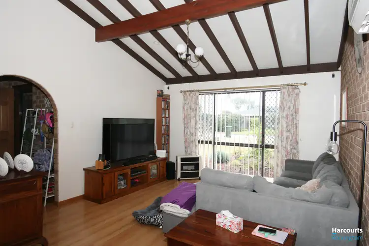 8 Cutter Road, Waikiki WA 6169