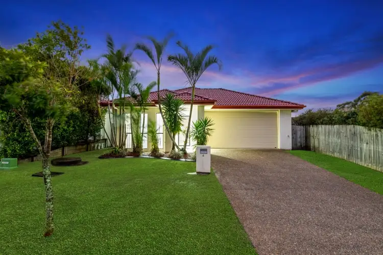 4 Highcliff Crescent, North Lakes QLD 4509