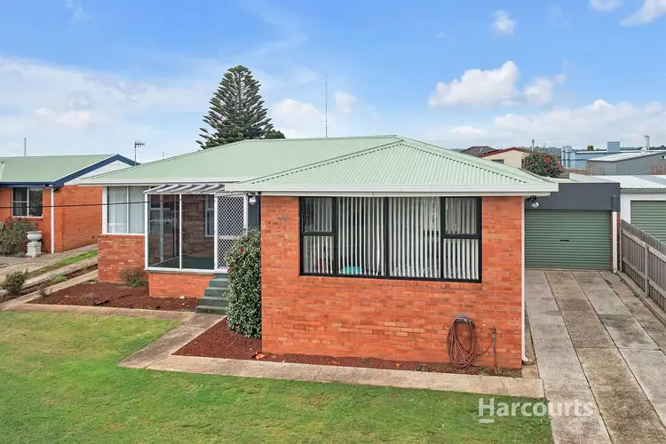 11 Churchill Avenue, Upper Burnie TAS 7320