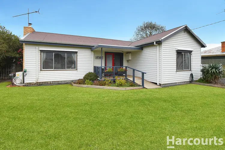 9 Edinburgh Road, Edenhope VIC 3318