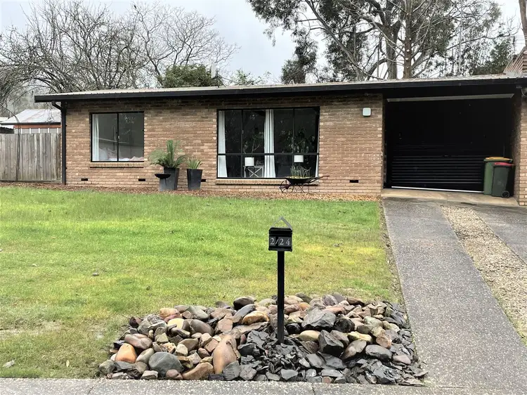 2/24 Park Ave North, Eildon VIC 3713