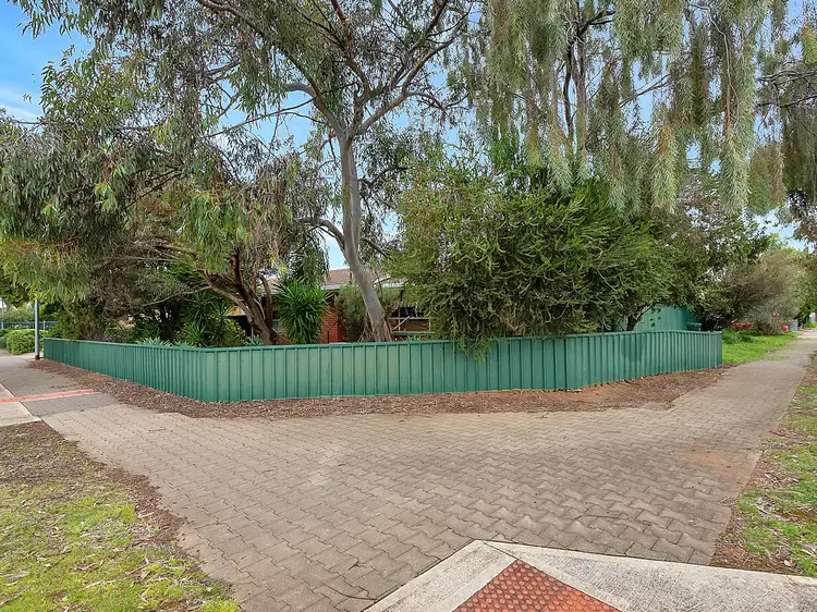 7 Fairfield Road, Elizabeth Grove SA 5112