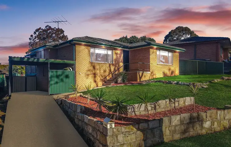5 Molong Street, Quakers Hill NSW 2763