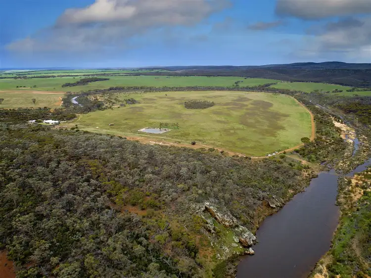 Lot 170 South Coast Highway, Ravensthorpe WA 6346
