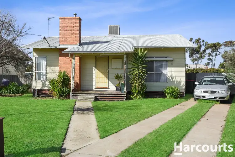 13 Philip Street, Horsham VIC 3400