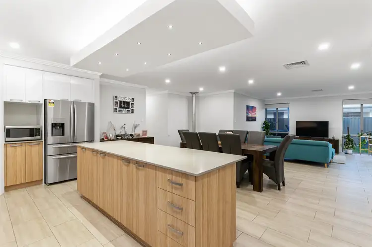 Sixth view of Homely house listing, 14 Westland Loop, Bullsbrook WA 6084