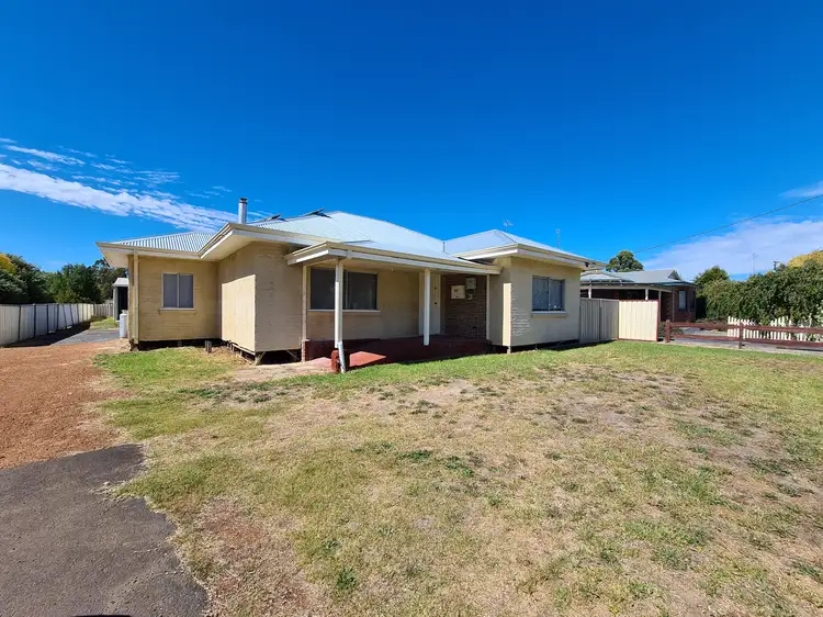 60 Somerville Street, Manjimup WA 6258