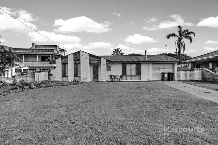 19 Sandra Street, Falcon WA 6210