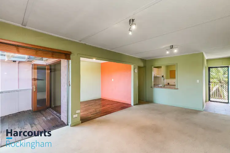 Seventh view of Homely house listing, 18/4 Canham Way, Orelia WA 6167