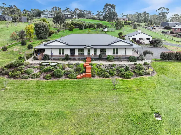12 Carlisle Close, Nyora VIC 3987