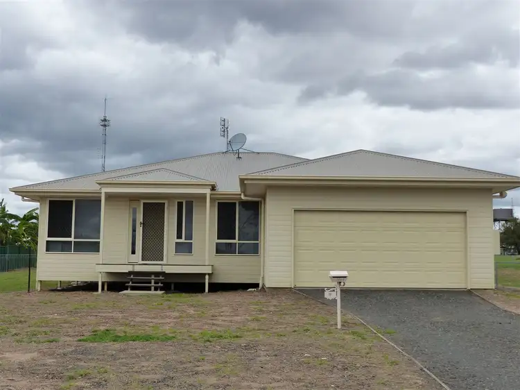 8 Bonner Street, Taroom QLD 4420