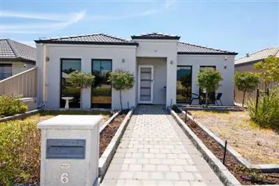 6 Branch Circus, Success WA