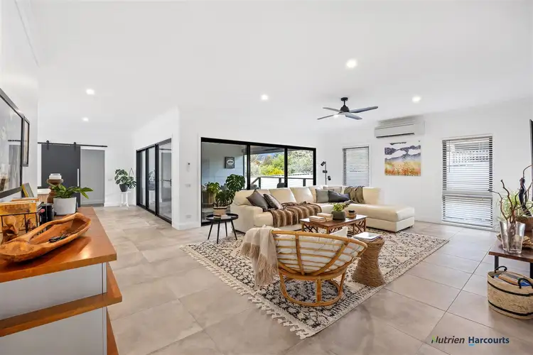 9 High Street, Eildon VIC 3713