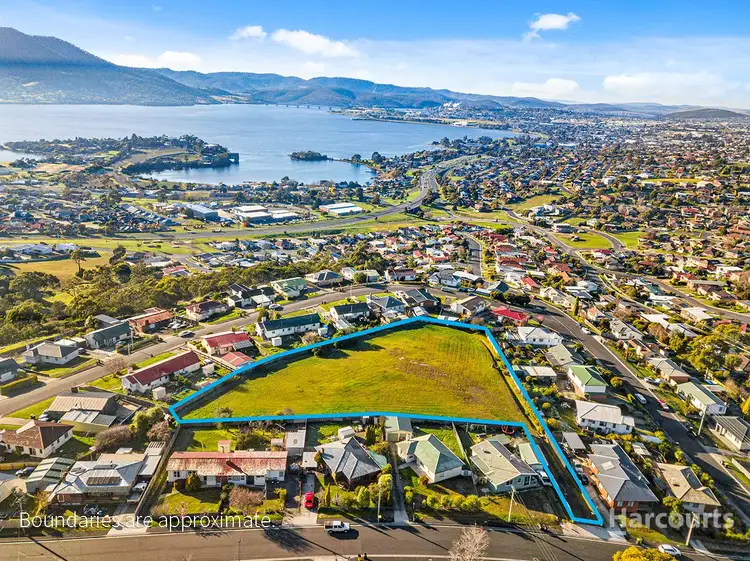 5a Taree Street, Chigwell TAS 7011