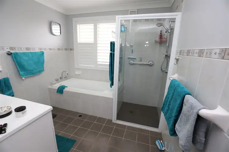 Sixth view of Homely unit listing, 2/5 Bethany Place, Cootamundra NSW 2590