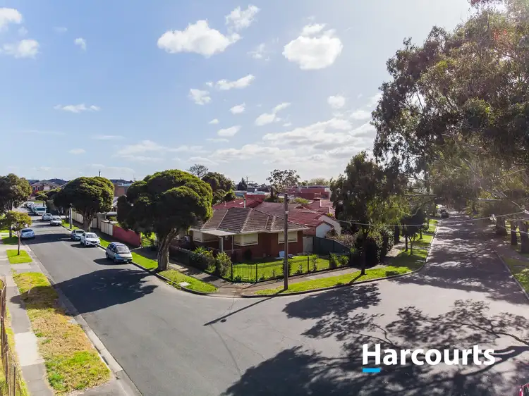 16 Lucian Avenue, Springvale VIC 3171