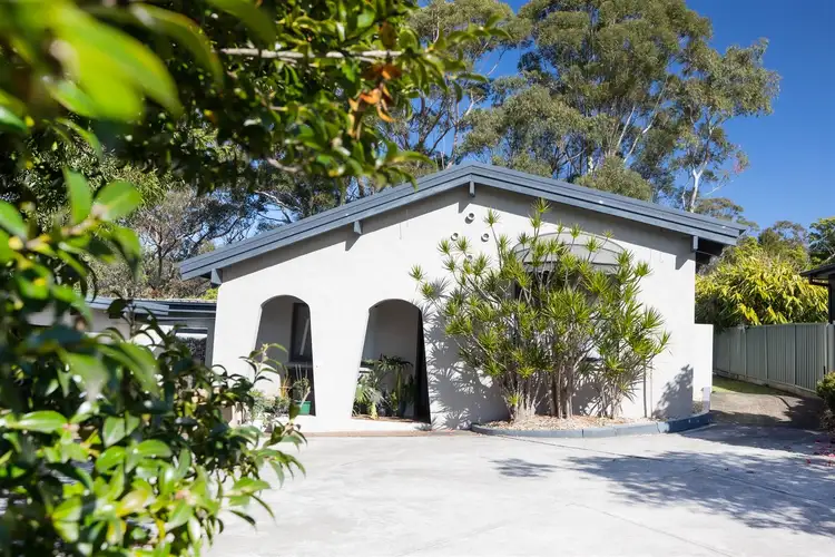 8 Ocean Street, Mollymook NSW 2539