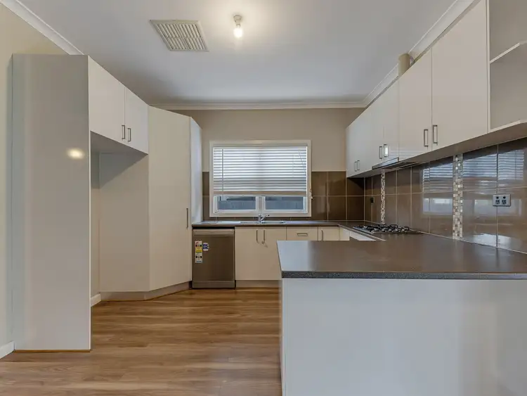Second view of Homely house listing, 4 Leishman Street, Wangaratta VIC 3677
