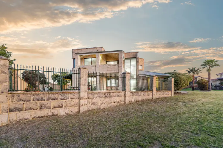 55 Whitfeld Terrace, Winthrop WA 6150