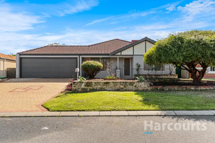 35 Camelot Grove, Carramar WA 6031