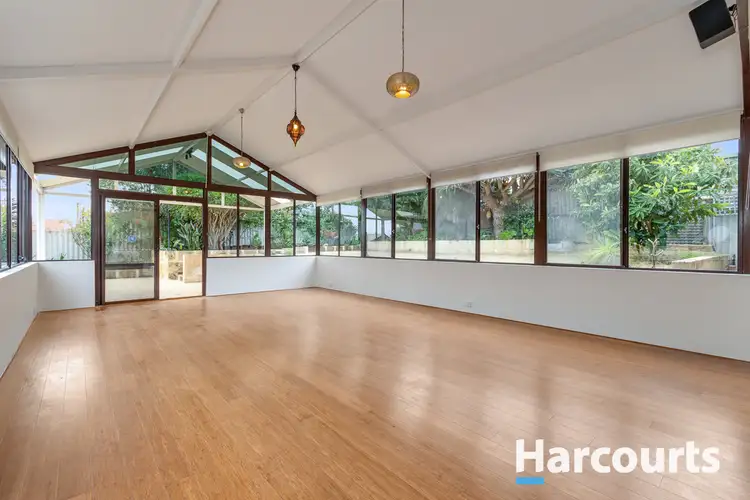 21 Currajong Crescent, Craigie WA 6025