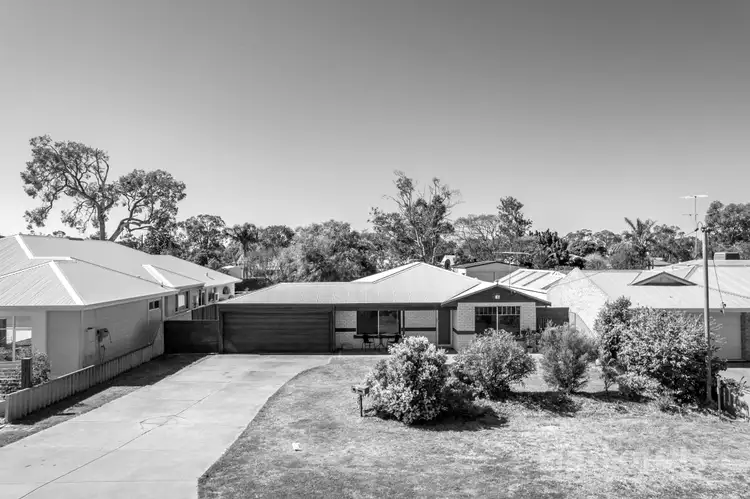 4 Moulton Street, Coodanup WA 6210