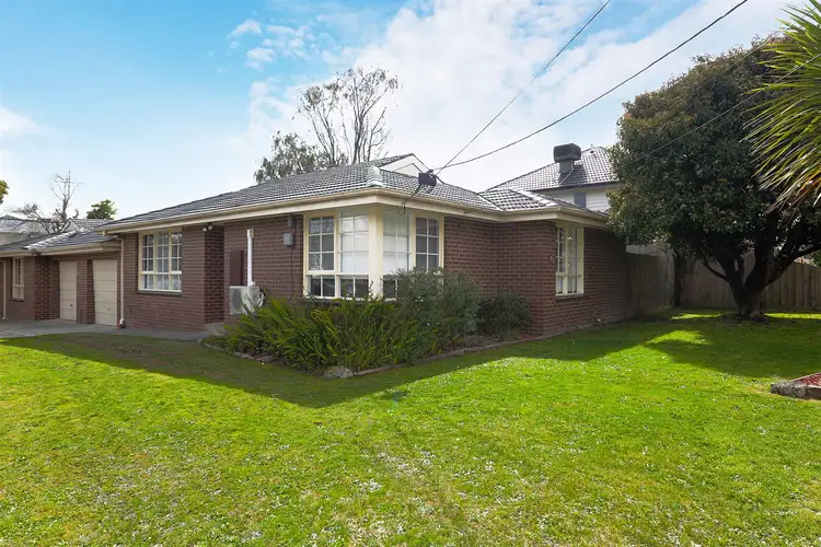 35 Gyton Avenue